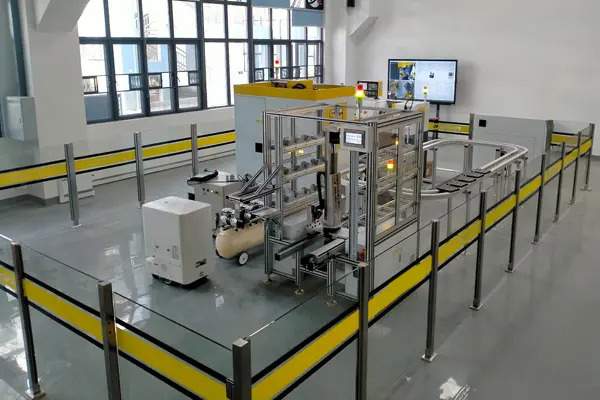 Computer Integrated Manufacturing Industry 4.0 System QualiFF03