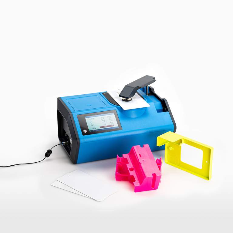 Color Spectrophotometer