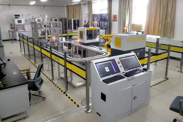 Computer Integrated Manufacturing Industry 4.0 System QualiFF03