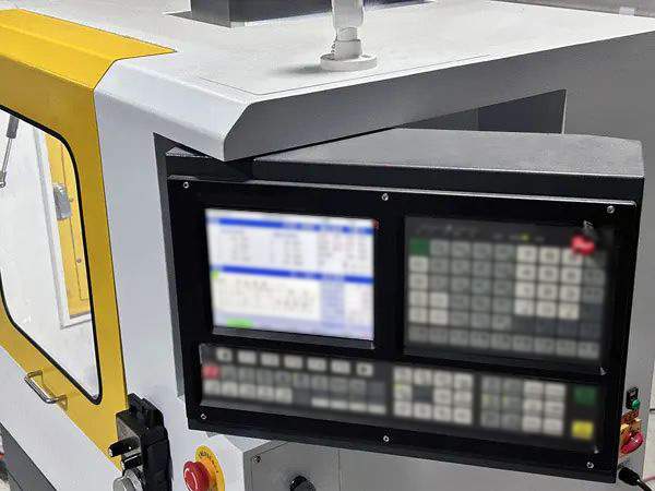 Desktop CNC Machine – QualiCNC-200